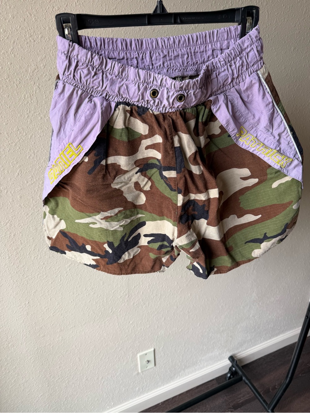 Lavender & Camo Men's Athletic Shorts with Elastic Waist